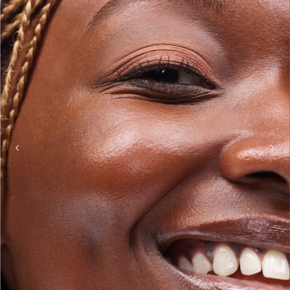 Glossier Skywash Liquid-to-Powder Sheer Matte Eyeshadow Lid Tint Valley New - Picture 4 of 8